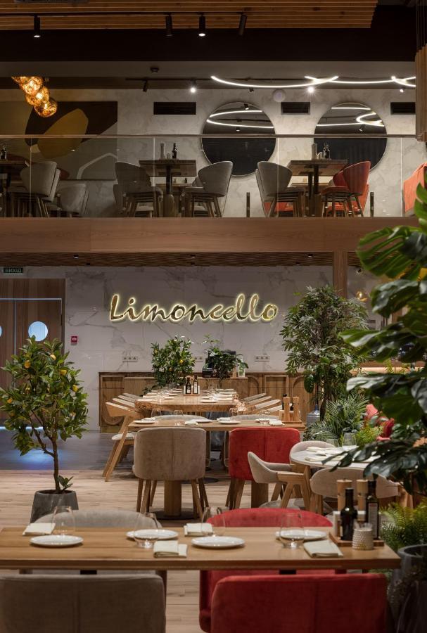 Apartel Uzhhorod Exterior photo