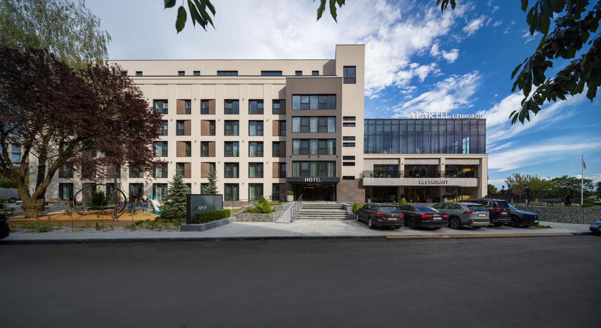 Apartel Uzhhorod Exterior photo